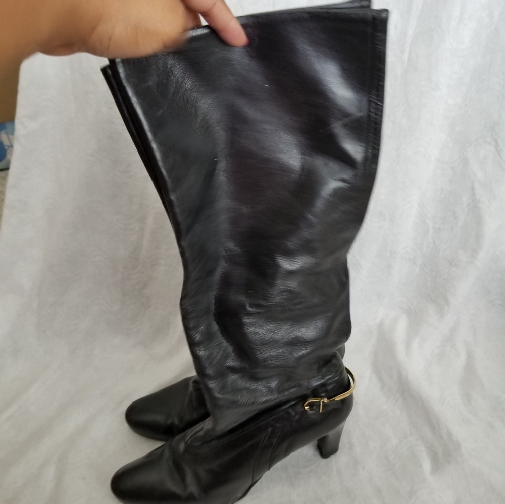 LAST CHANCE  Johannas vintage leather boots